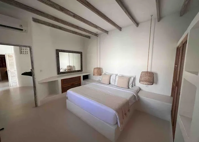 Arya Large 200sqm 2br Pool Bumbak *