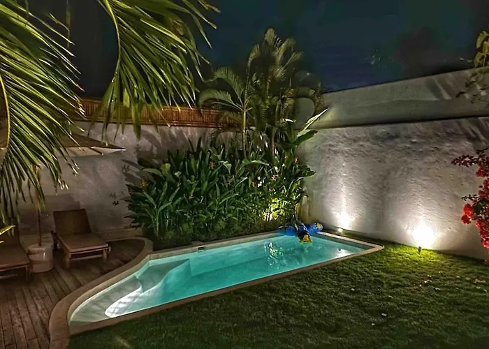 Arya Large 200sqm 2br Pool Bumbak