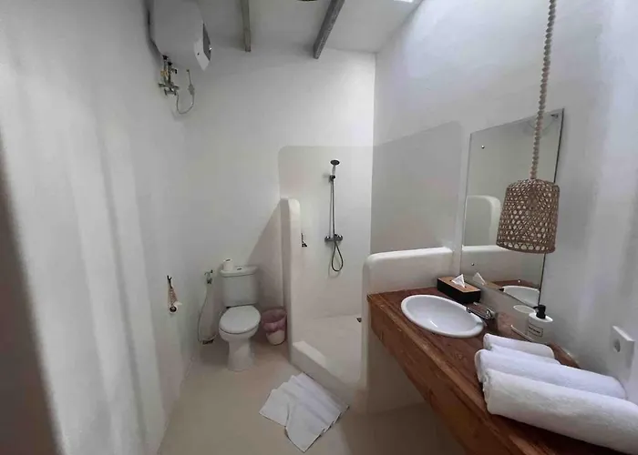 Arya Large 200sqm 2br Pool Bumbak *