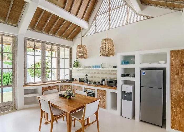Arya Large 200sqm 2br Pool Bumbak Villa